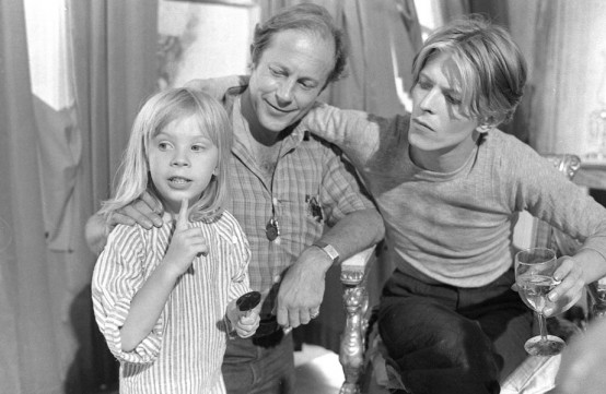Zowie Bowie (alias Duncan Jones), Nicolas Roeg et David Bowie.