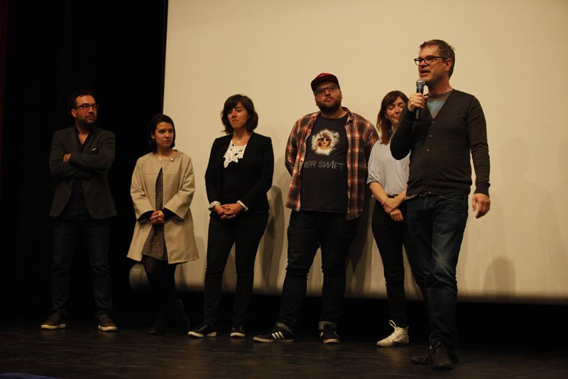 Dominique Dugas (au micro) et de droite à gauche: Sophie Goyette, Eric K Boulianne, Catherine Benoit, Noémie Brassard et Martin Bureau. Cérémonie d'ouverture du festival 2017 48 images seconde à Florac  © Éric Vautrey