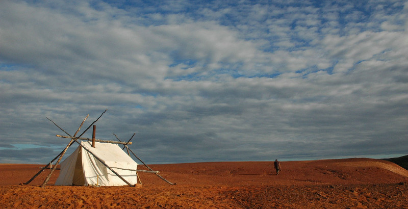 Une tente sur Mars ( 2008 ) de Martin Bureau et Luc Renaud