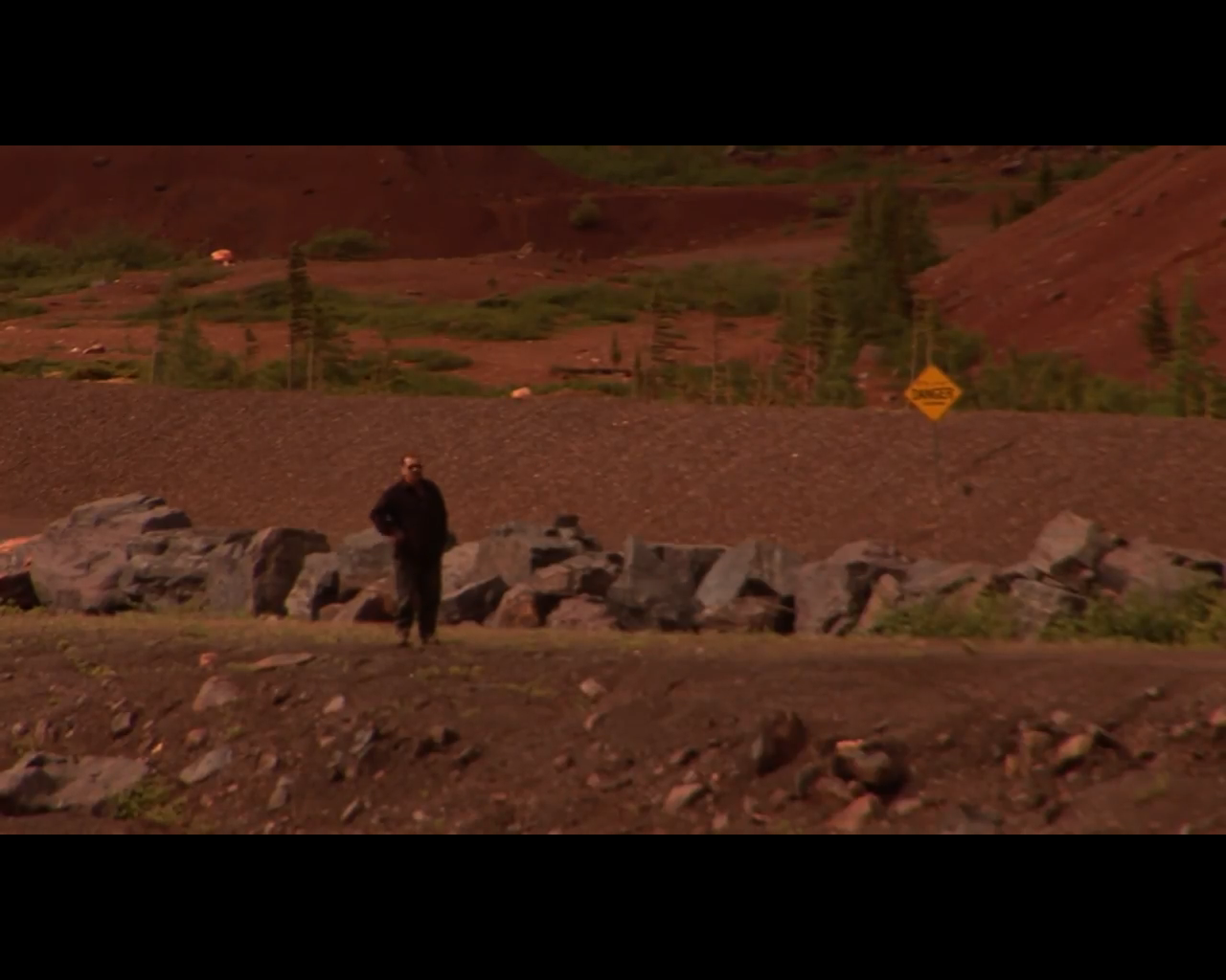 Une tente sur Mars (2008) de Martin Bureau et Luc Renaud Une tente sur Mars (2008) de Martin Bureau et Luc Renaud