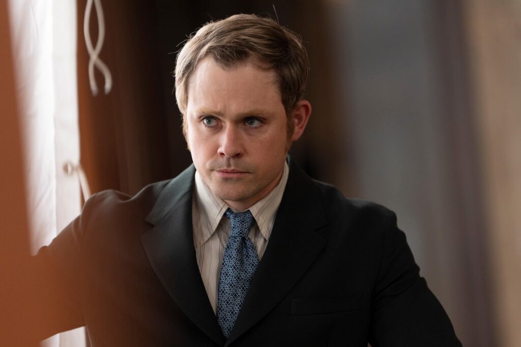 La Corde au cou (Dead Man’s Wire). Photo : Stefania Rosini. © ARP Sélection